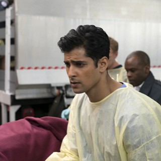 Eshan / Dr Vik Roy