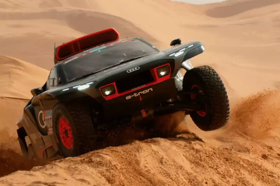 Sainz: Vivir para competir - galeria zdjęć - filmweb