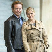 Na tych samych falach - galeria zdjęć - filmweb