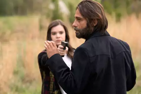 Polisa na życie - galeria zdjęć - filmweb