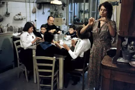 Szczeg&oacute;lny dzień - galeria zdjęć - filmweb