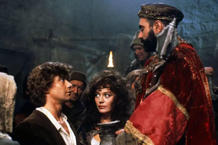 Dzwonnik z Notre Dame - galeria zdjęć - filmweb