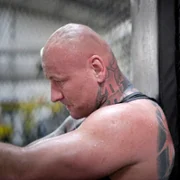 Szpilka - galeria zdjęć - filmweb