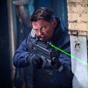 Almost Human - galeria zdjęć - filmweb