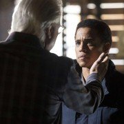 Almost Human - galeria zdjęć - filmweb