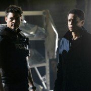 Almost Human - galeria zdjęć - filmweb
