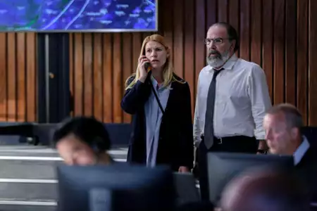 Homeland - galeria zdjęć - filmweb