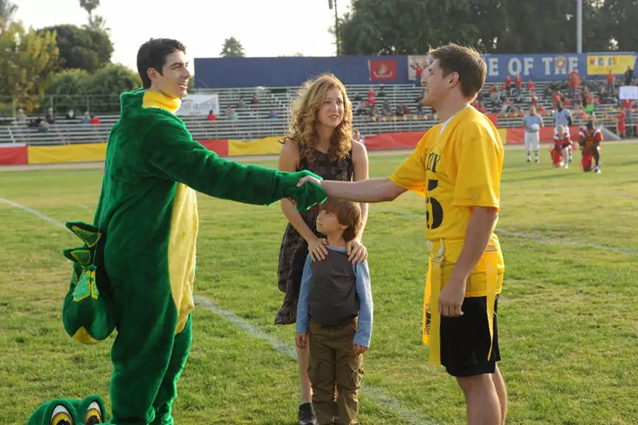 Enlisted - galeria zdjęć - filmweb