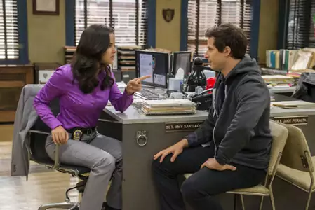 Brooklyn 9-9 - galeria zdjęć - filmweb