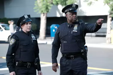 Brooklyn 9-9 - galeria zdjęć - filmweb