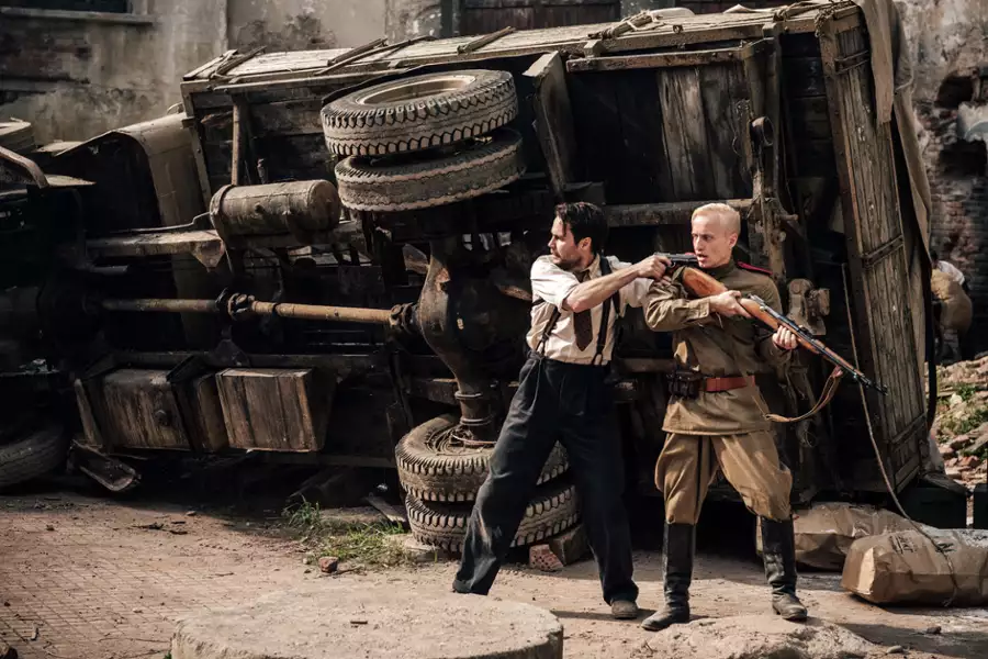 Pokonani - galeria zdjęć - filmweb