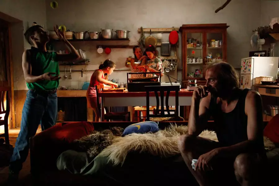 Cuda - galeria zdjęć - filmweb