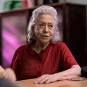 Fernanda Montenegro w Niewidoczne życie sióstr Gusmao