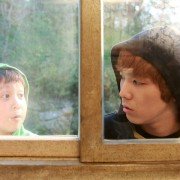 Tteu-geoun ann-yeong - galeria zdjęć - filmweb