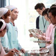 Tteu-geoun ann-yeong - galeria zdjęć - filmweb