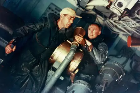 Bunt na okręcie - galeria zdjęć - filmweb