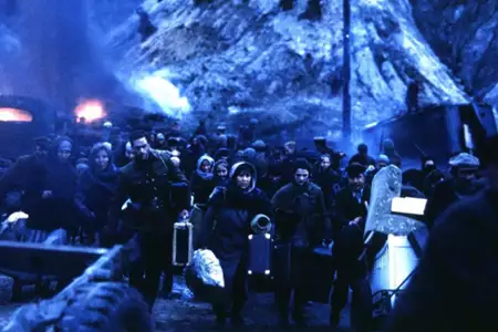 Wr&oacute;g u bram - galeria zdjęć - filmweb
