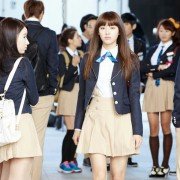 Wangkwoneul sseuryeoneunja, keumugyeruel kyeondyeora - Sangsokjadeul - galeria zdjęć - filmweb