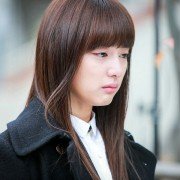 Wangkwoneul sseuryeoneunja, keumugyeruel kyeondyeora - Sangsokjadeul - galeria zdjęć - filmweb