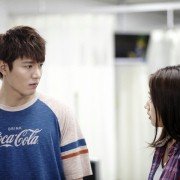 Wangkwoneul sseuryeoneunja, keumugyeruel kyeondyeora - Sangsokjadeul - galeria zdjęć - filmweb