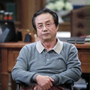 Nam-yoon Kim, ojciec Tan Kima / przewodniczący Jeguk Group