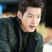 Wangkwoneul sseuryeoneunja, keumugyeruel kyeondyeora - Sangsokjadeul - galeria zdjęć - filmweb