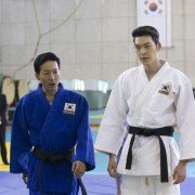 Wangkwoneul sseuryeoneunja, keumugyeruel kyeondyeora - Sangsokjadeul - galeria zdjęć - filmweb