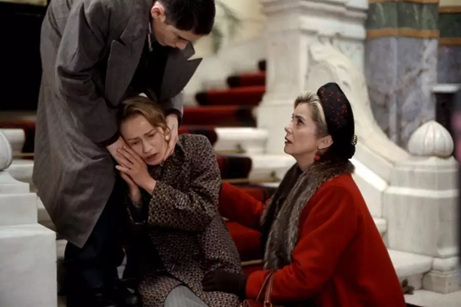 Wschód - Zachód - galeria zdjęć - filmweb