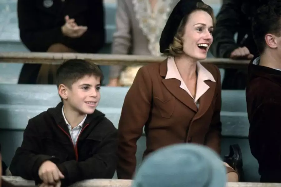 Wschód - Zachód - galeria zdjęć - filmweb