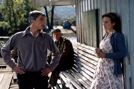 Wschód - Zachód - galeria zdjęć - filmweb