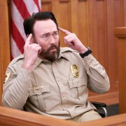 Kevin Durand w Trial & Error