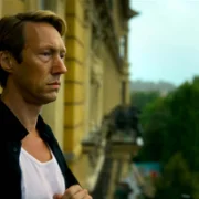 Detective Hole - galeria zdjęć - filmweb