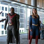 Supergirl - galeria zdjęć - filmweb