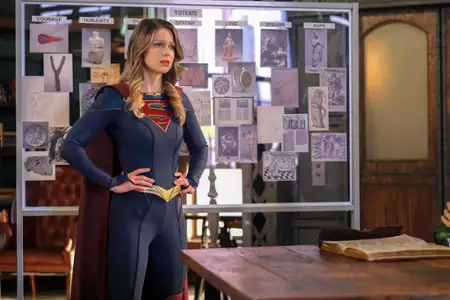 Supergirl - galeria zdjęć - filmweb