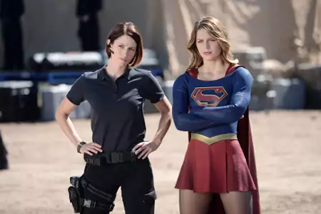 Supergirl - galeria zdjęć - filmweb