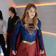 Supergirl - galeria zdjęć - filmweb