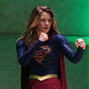 Melissa Benoist w Supergirl