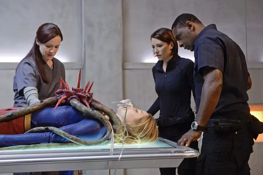 Supergirl - galeria zdjęć - filmweb