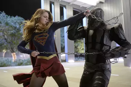 Supergirl - galeria zdjęć - filmweb