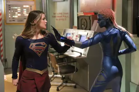 Supergirl - galeria zdjęć - filmweb