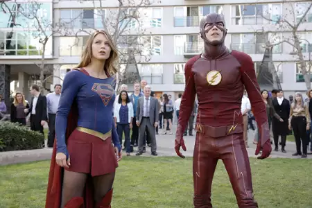 Supergirl - galeria zdjęć - filmweb