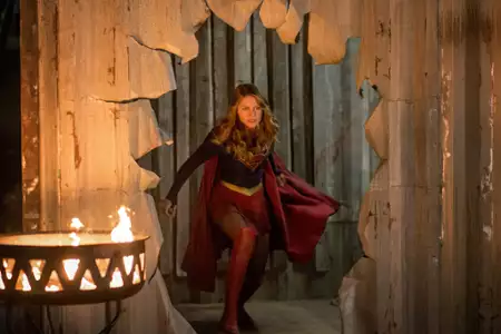 Supergirl - galeria zdjęć - filmweb