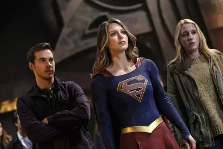 Supergirl - galeria zdjęć - filmweb