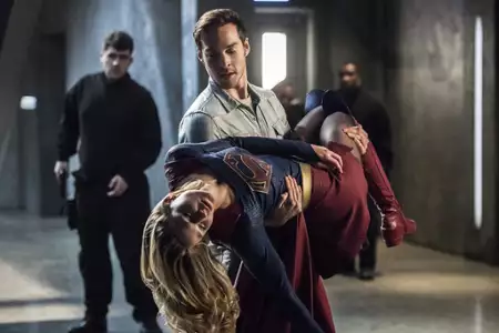 Supergirl - galeria zdjęć - filmweb