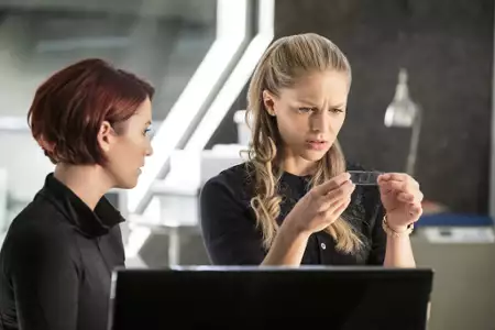 Supergirl - galeria zdjęć - filmweb