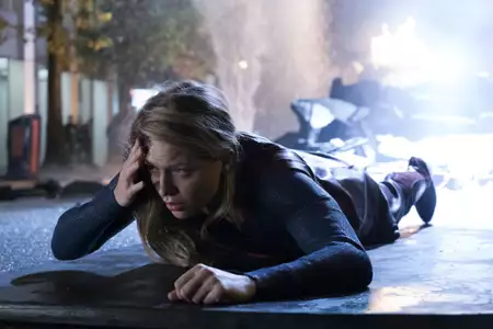 Supergirl - galeria zdjęć - filmweb