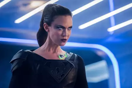 Supergirl - galeria zdjęć - filmweb
