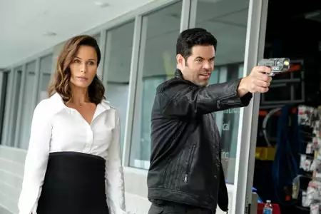 Supergirl - galeria zdjęć - filmweb