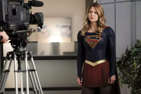 Supergirl - galeria zdjęć - filmweb