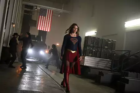 Supergirl - galeria zdjęć - filmweb